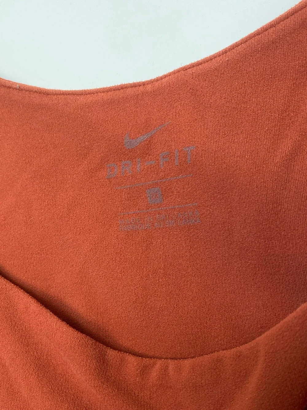 NIKE Women’s Sports Bra - Dri-FIT Cropped Yoga Tank - Burnt Orange Rust Size 2X